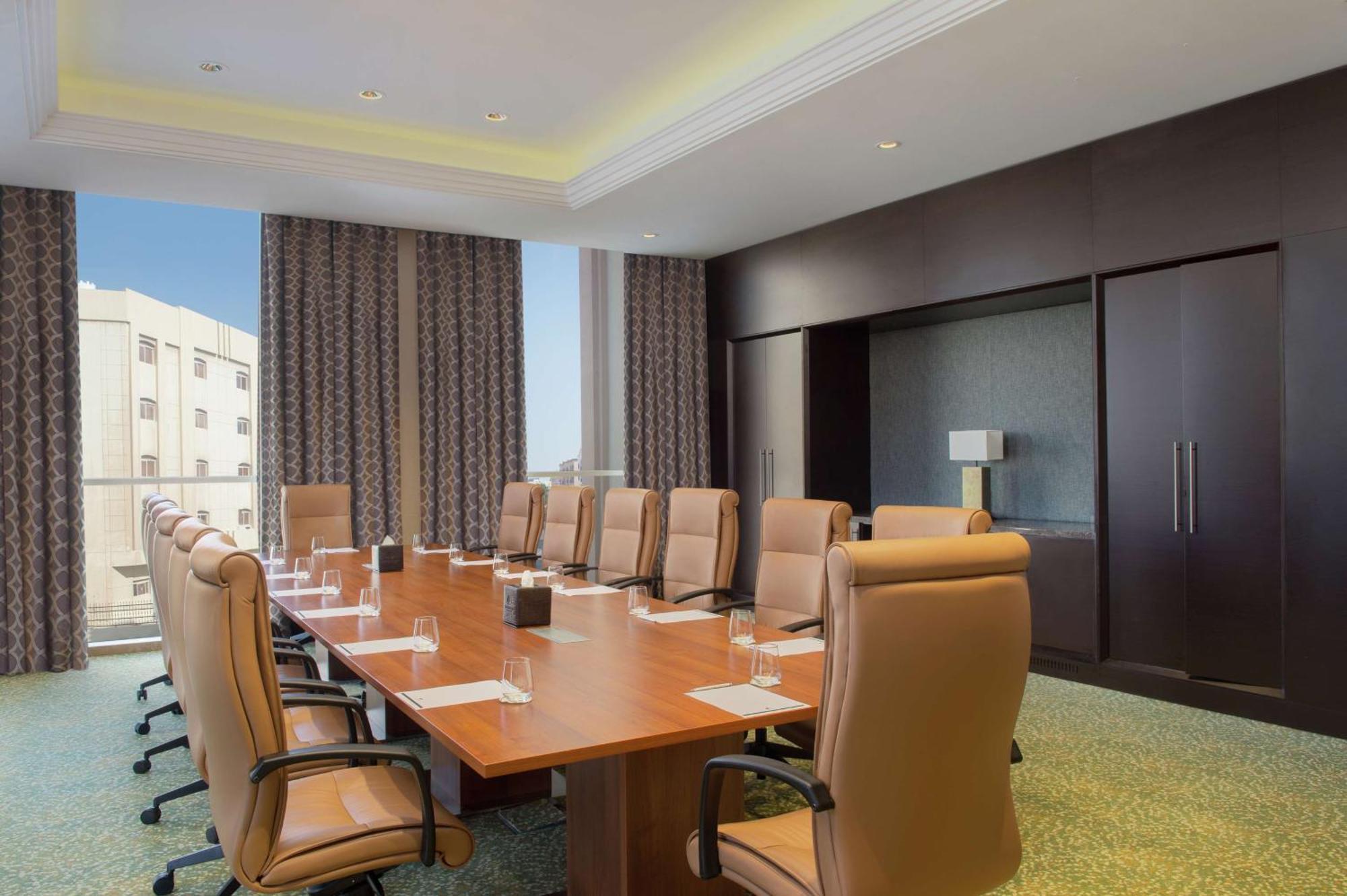 Hotel Doubletree By Hilton Doha - Al Sadd Zewnętrze zdjęcie Boardroom