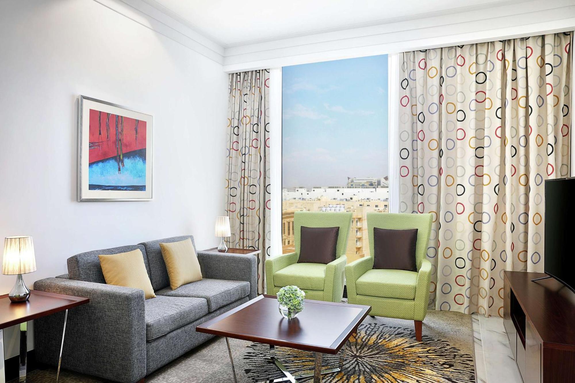 Hotel Doubletree By Hilton Doha - Al Sadd Zewnętrze zdjęcie A living room
