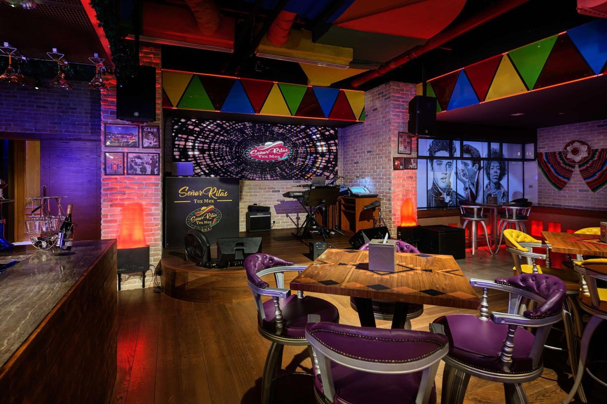 Hotel Doubletree By Hilton Doha - Al Sadd Zewnętrze zdjęcie The interior of a typical Hard Rock Cafe